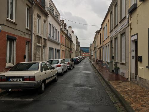calais un homme menace de faire exploser sa maison