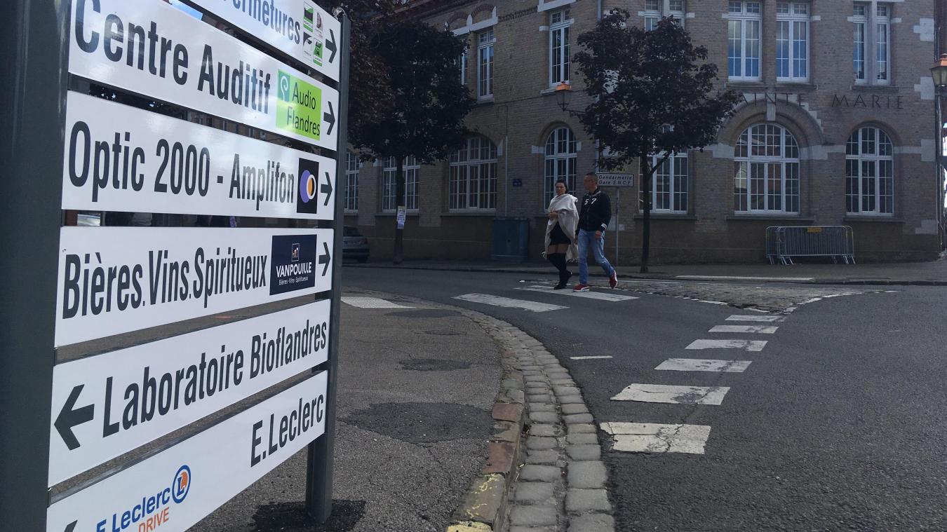 bailleul pourquoi leurs magasins ne figurent pas sur les nouveaux panneaux indicateurs