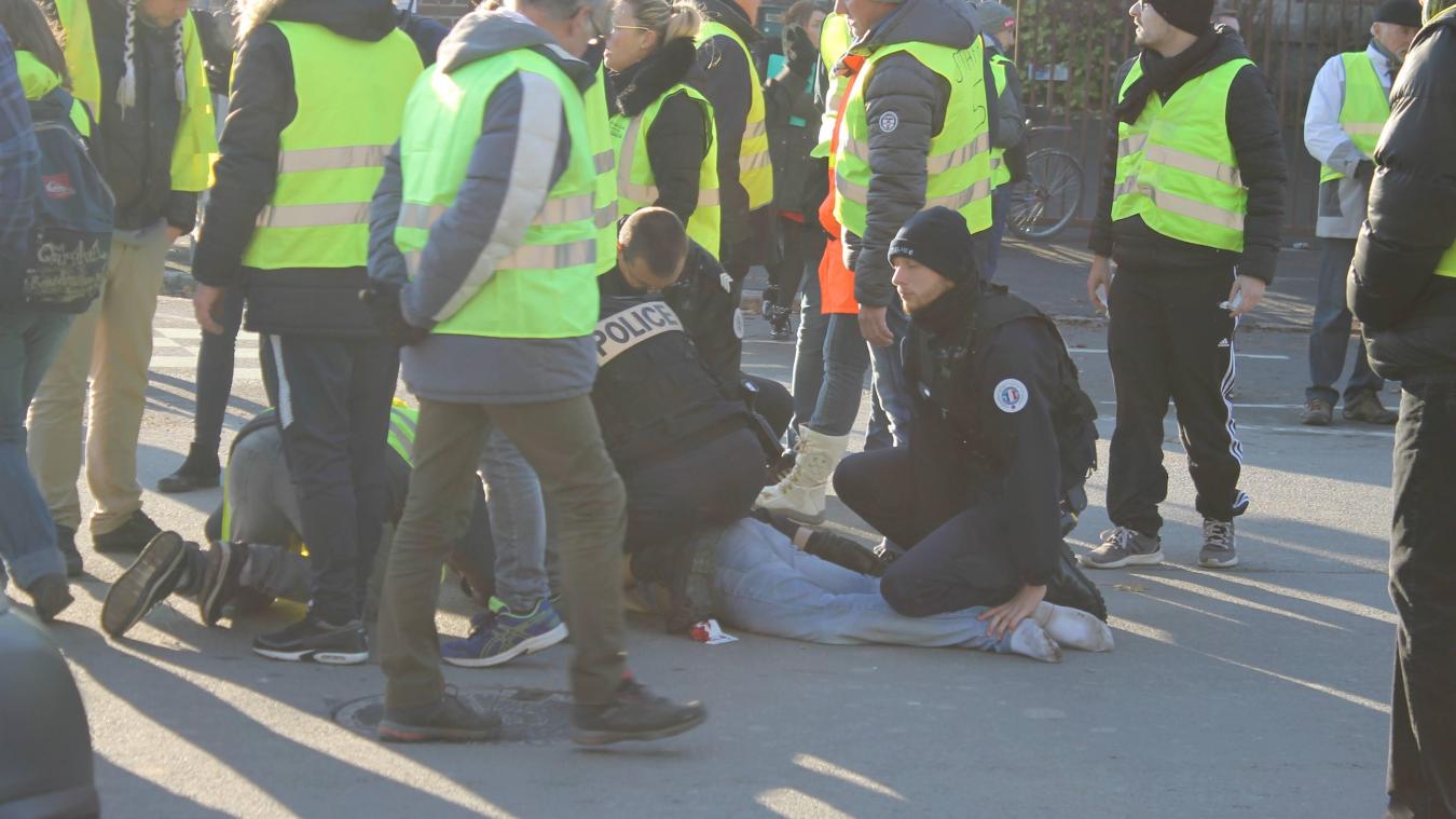 Blocages Arras Deux Blessés Sur Un Rond Point Actualisé