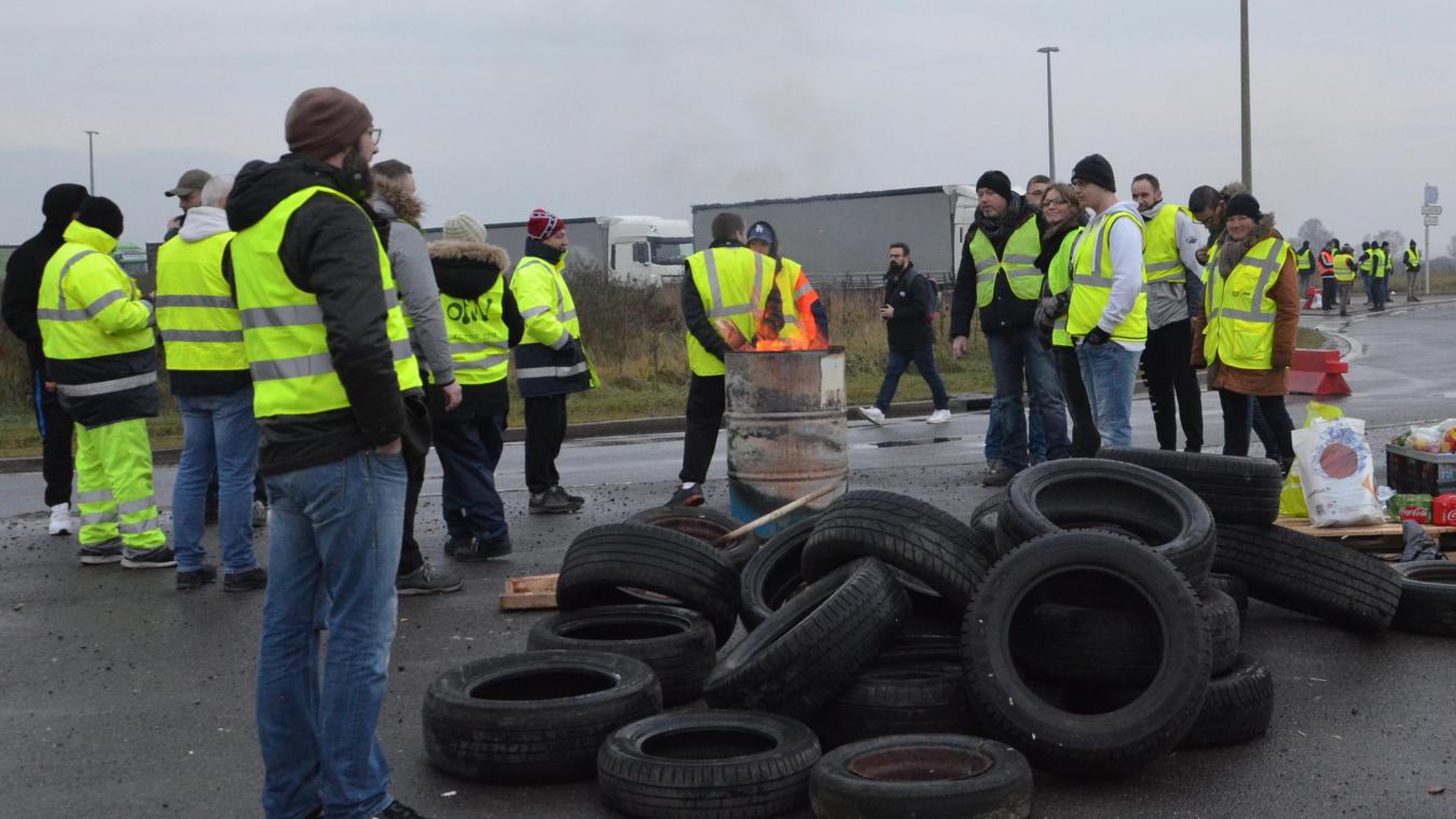 Loon Plage Les Gilets Jaunes Ont Organisé Un Barrage