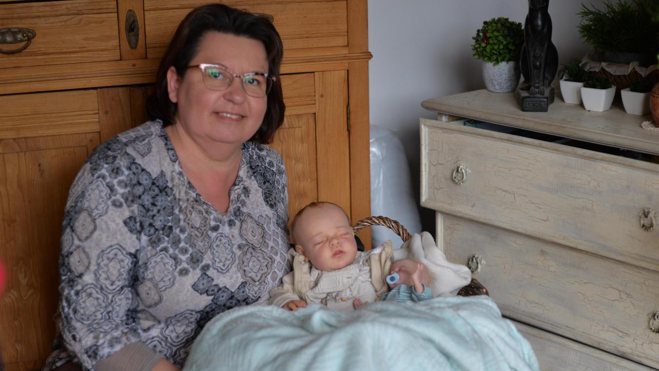 Elle Concoit Des Bebes Plus Vrais Que Nature