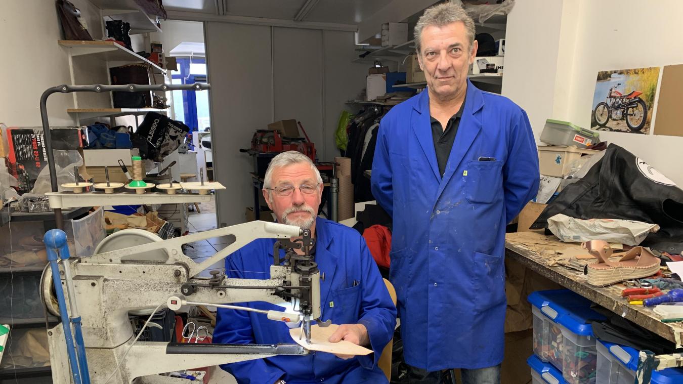 chaussure avec un jean