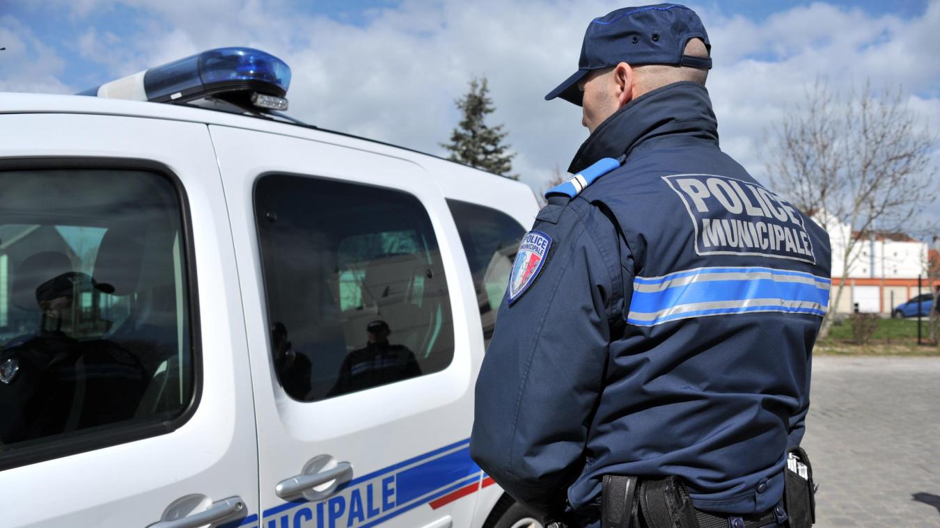 Merville  une formation de la police municipale fait débat au conseil