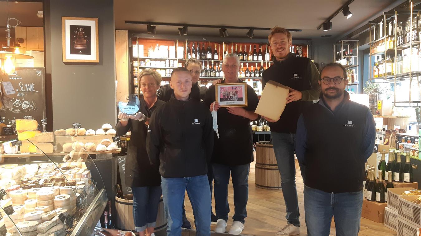 Raphaël Dervaux et son équipe ont obtenu le prix Épicure de l’épicerie fine mixte de France à Paris.