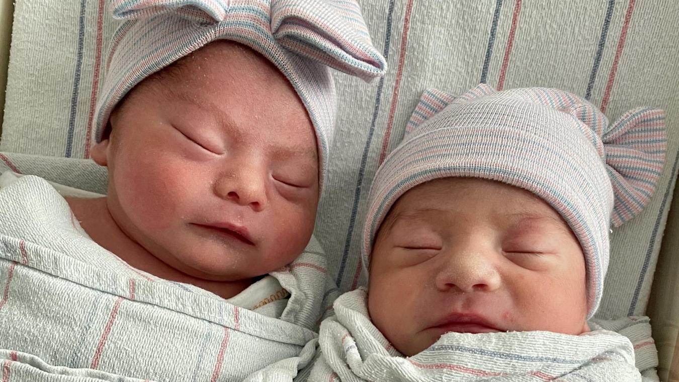 Etats Unis Ces Jumeaux Sont Nes Dans Deux Annees Differentes Le Soir Du Nouvel An