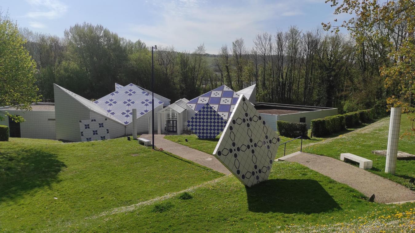 Le Musée de la Céramique vous fait découvrir comment Desvres s’est affirmée au fil des siècles comme la spécialiste de l’art céramique.