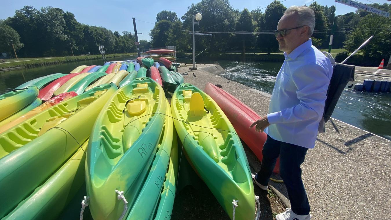 Des canoës seront en location pour effectuer des balades sur la Scarpe.