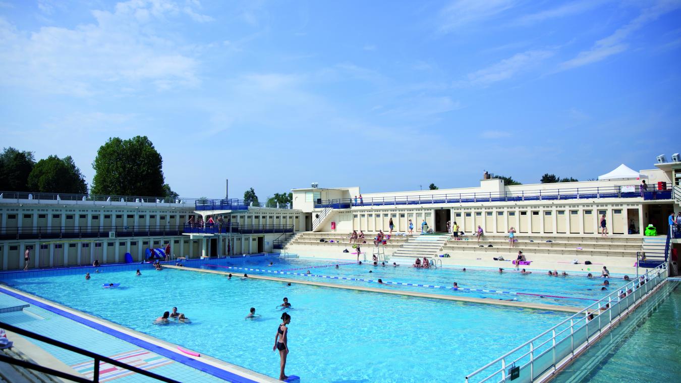 La piscine ne séduit pas que les nageurs ! Elle est également prisée par les photographes de mode charmés par son potentiel !