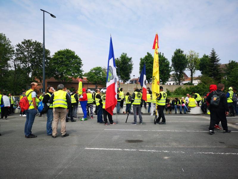 Lens Les Gilets Jaunes Au Rendez Vous Dans Le Centre Ville