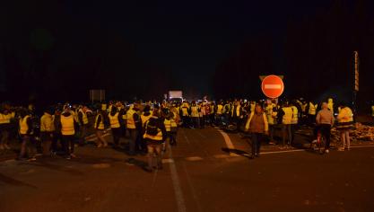 Les Gilets Jaunes Prêts à Passer Une Nouvelle Nuit Dehors