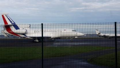 Le président Emmanuel Macron a atterri à l'aéroport