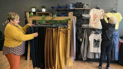 Ouverture de l'unique magasin de prêt-à-porter de Bollezeele