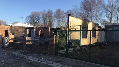 Biache-Saint-Vaast: une maison ravagée par les flammes près du marais (vidéo)