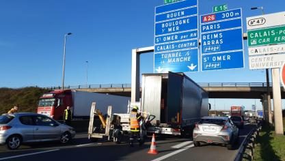 Carambolage sur l'A16 au niveau de Calais: attention aux bouchons !