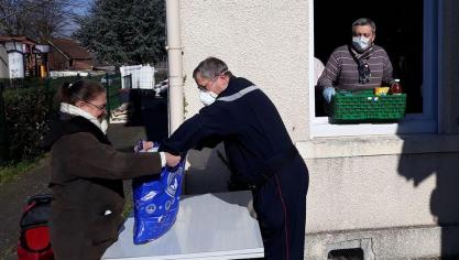 Sains-en-Gohelle: Le Secours populaire assure les distributions