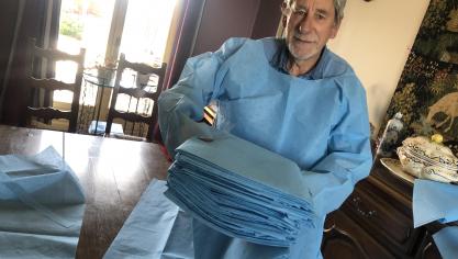 Une chaîne de solidarité pour créer des surblouses offertes à l'hôpital d'Hazebrouck