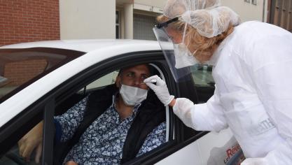 Vidéo : le laboratoire Biopath de Berck dépiste au drive