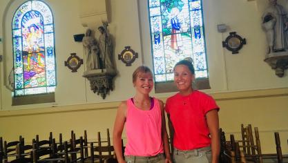 Camiers : deux vitraillistes au chevet de l'église Notre-Dame-de-la-Mer