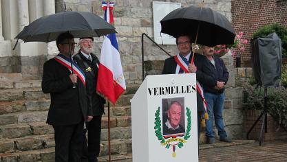 Vermelles : un hommage républicain pour Claude François, figure emblématique de la ville