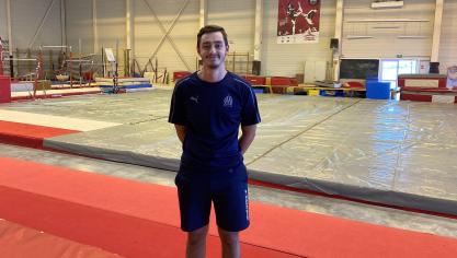 Louis Agez, nouvel entraîneur de gym au club d'Estaires