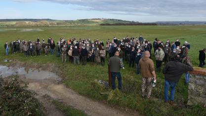 Plus d'une centaine de chasseurs du Boulonnais clament leur colère