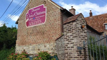 Des pizzas cuites au feu de bois au Vieux Château de Tingry