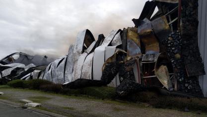 65 pompiers mobilisés sur l'incendie en cours à Bailleul