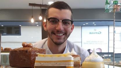 Thibault Marchand, meilleur pâtissier anglais en 2019, régale à Arras (vidéo)