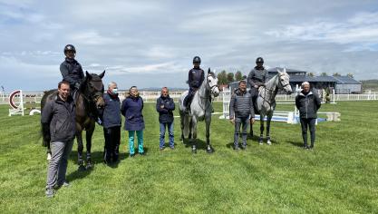 L'équipe de France de saut d'obstacles prépare ses JO au Touquet