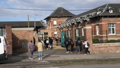 Auchel : le visage dissimulé, un homme s'introduit illégalement dans la cité scolaire Lavoisier, la police intervient