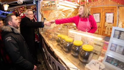 Alexandre Bellart, (à gauche) aux côtés de Bertrand Ringot, le maire de Gravelines, laisse derrière lui un événement unique sur la Côte d’Opale.