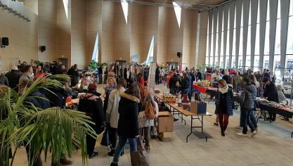 Des commerçants de Calais Nord et du centre-ville seront présents à la Halle dimanche prochain, pour le Shoppin Indoor.