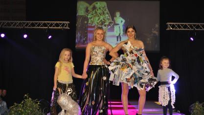 Le dernier défilé des élèves de la section mode avait eu lieu en 2019. Et il est enfin de retour cette année!