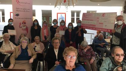 Joie et fierté pour les résidents qui ont permis de récolter plus de 400€.