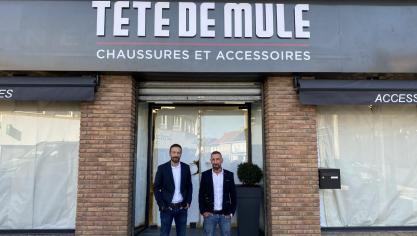 Emmanuel Giraudon et Emmanuel Bacquet créent leur boutique de chaussures et accessoires pour femme.
