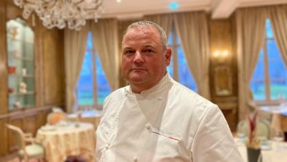 Le chef étoilé Philippe Géniteau prend ses nouvelles fonctions dans les cuisines du domaine, mercredi 1er février.