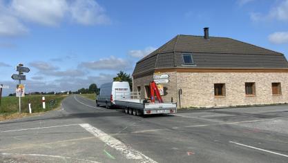Le croisement du Korten Tap est particulièrement dangereux par son manque de visibilité.