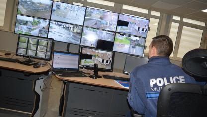 Plus de 300 caméras sont installées en ville dont les images arrivent sur les écrans du centre de supervision urbain.