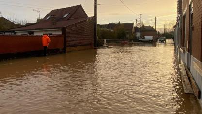La pluie s’est arrêtée en fin d’après-midi.