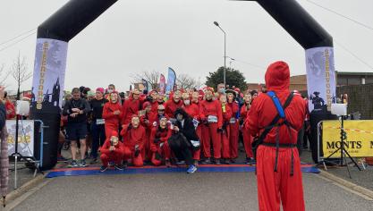 La course de Noël des moulins est reputée pour son ambiance festive et ses nombreux déguisements.