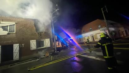 La maison se situe place du Rietz.