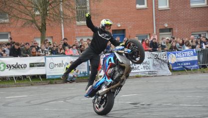 Les shows stunt impressionnent petits et grands.