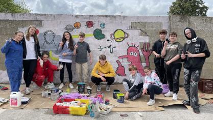 Une fresque, imaginée et réalisée par les enfants eux-mêmes.