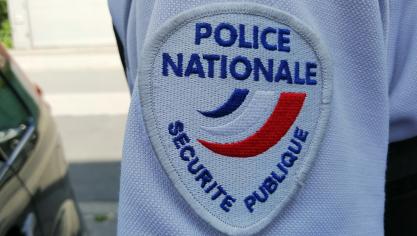 Les policiers l’ont placé en garde à vue.