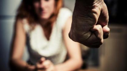 La plaignante a subi des violences conjugales régulières de la part de son ancien compagnon.