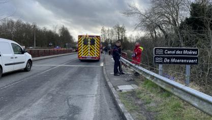 Quatre véhicules de pompiers sont intervenus.