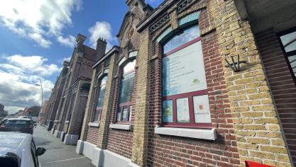 La ludothèque est actuellement dans la bibliothèque Aragon, rue Ghesquière.
