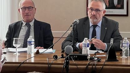 Le maire Jean-Luc Dubaële a annoncé en début de conseil avoir porté pour des insultes tenues à son encontre sur un groupe Facebook.