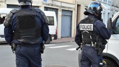 Le corps du gendarme a été retrouvé dans les locaux du commissariat.