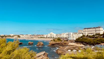 La plage de Biarritz fait partie des 492 sites labellisés Pavillon Bleu en 2025